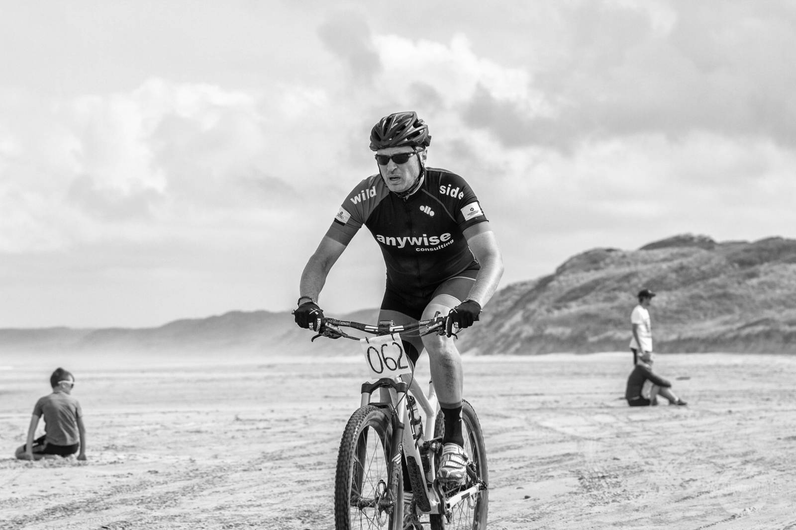 Beach race, number 062