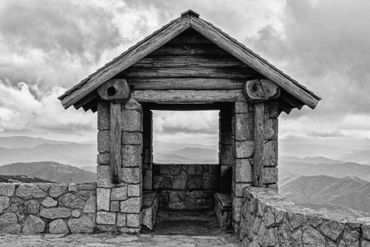 Stone lookout shelter